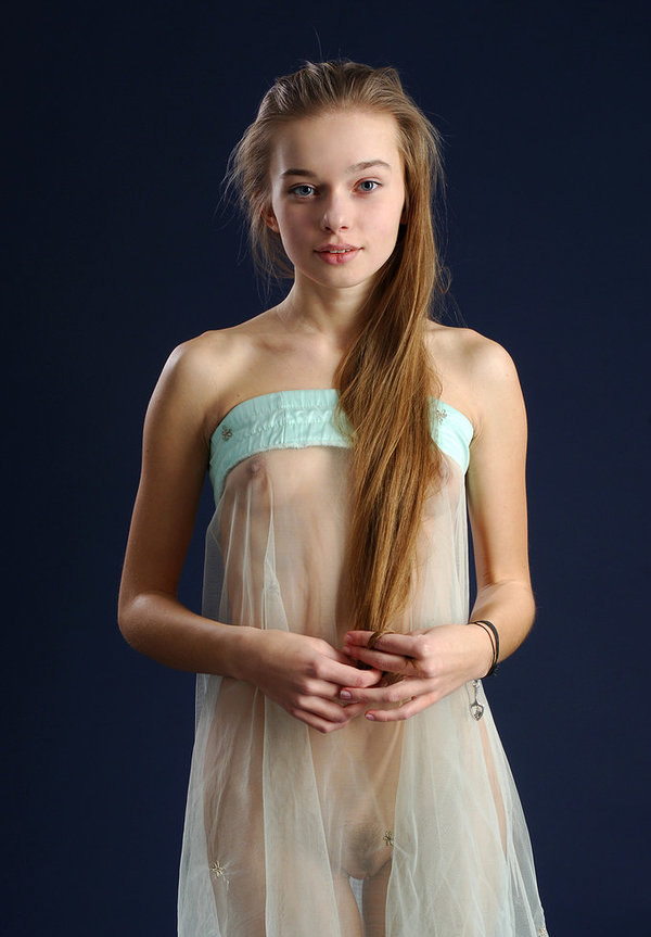 Альбина, 21